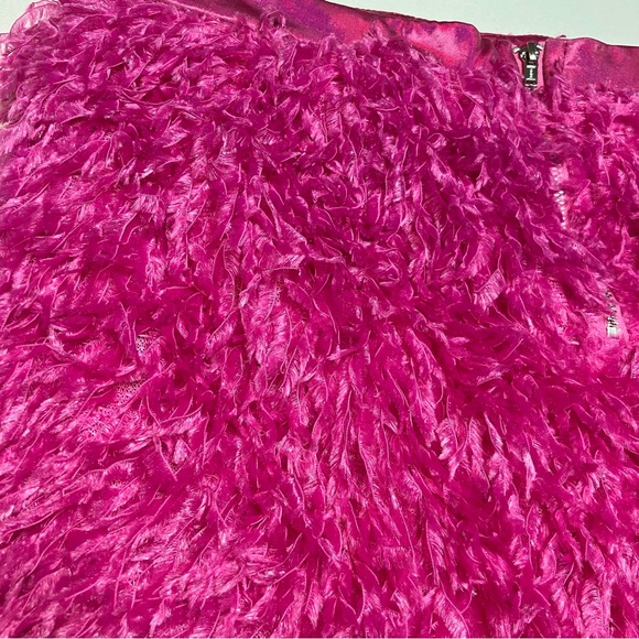 SHEIN Hot Pink Faux-Fur Mini Skirt Sz Med/6 - Picture 3 of 7
